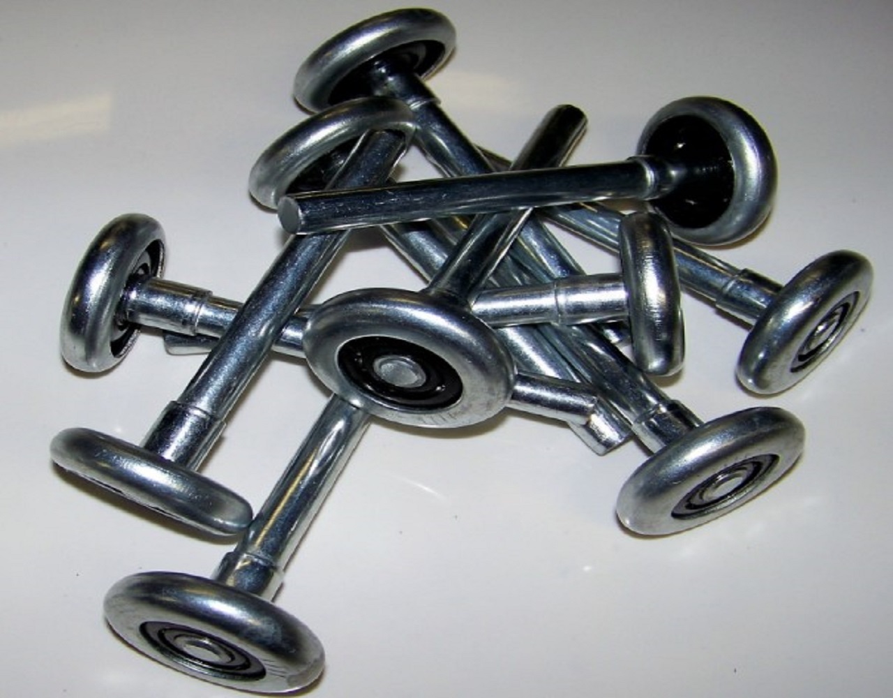 High Quality Truck Door Rollers by Bestar